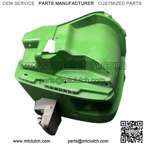 Genuine John Deere Gator Green Fender M130971 LH