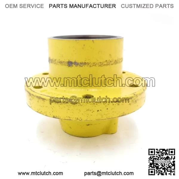John Deere 6-bolt Wheel Hub R49839