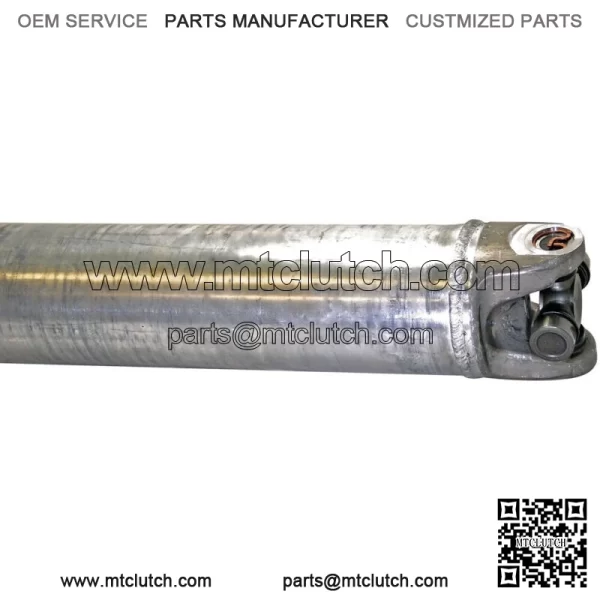 For GMC Sierra 1500 & Chevy Silverado 1500 New Driveshaft Prop Shaft (For: Chevrolet Silverado 1500)
